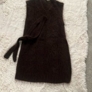 Sweater dress with belt